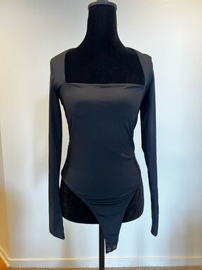 Long Sleeve Black Square Neck Bodysuit